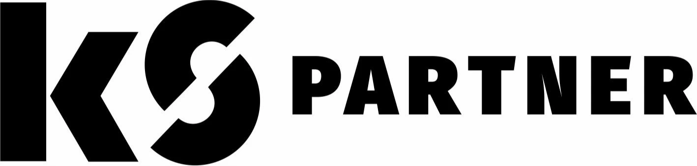 KS Partner Logo in Schwarz mit stilisiertem KS-Symbol und Schriftzug Partner